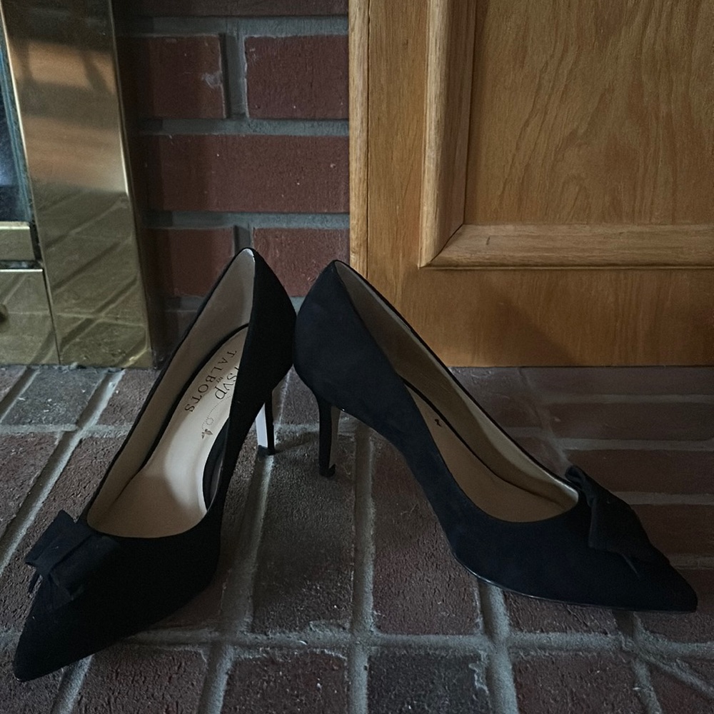 Talbots RSVP Erica Bow Black Suede Pointed Toe Shoes . Size 7.